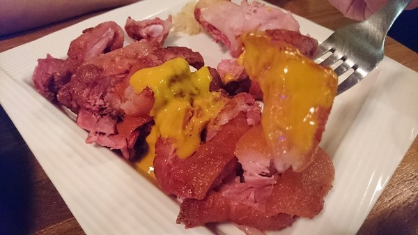 Lion 義式餐酒館-浮誇系調酒：《愛評體驗券》高雄~Lion 義式餐酒館 超浮誇系調酒~視覺味覺最佳饗宴~IG拍照熱點~