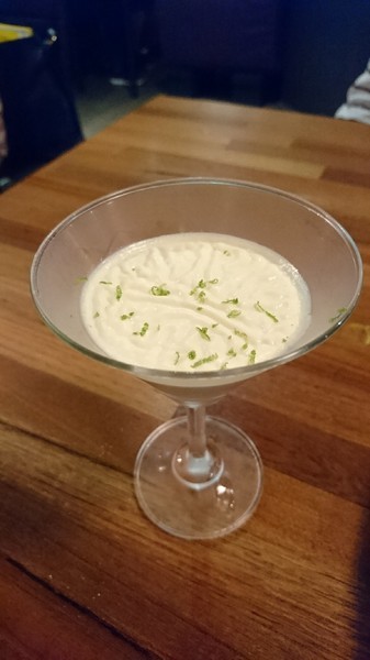 Lion 義式餐酒館-浮誇系調酒：《愛評體驗券》高雄~Lion 義式餐酒館 超浮誇系調酒~視覺味覺最佳饗宴~IG拍照熱點~