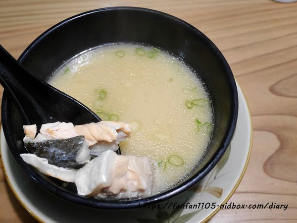 【內湖美食】瞞著爹- 江南店 特選綜合豪快丼 #高CP值丼飯 #內湖丼飯 #自動販賣機點餐 #日本料理 (7).JPG