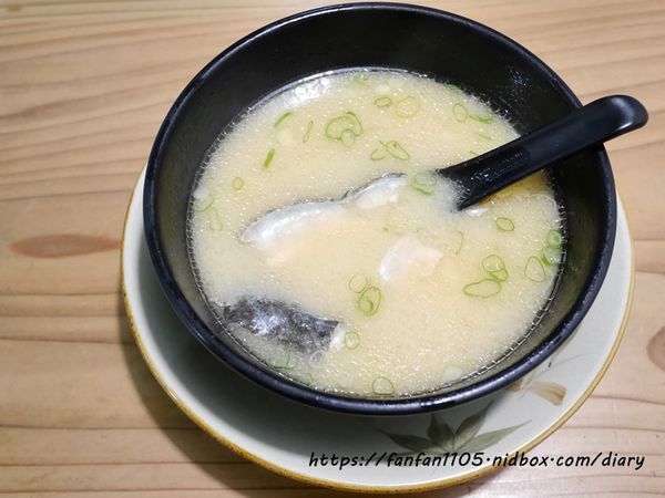 【內湖美食】瞞著爹- 江南店 特選綜合豪快丼 #高CP值丼飯 #內湖丼飯 #自動販賣機點餐 #日本料理 (6).JPG