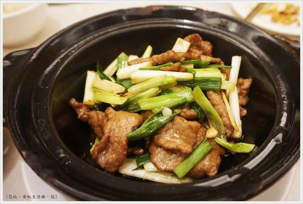 銅鑼灣文記港式餐廳-19-薑蔥牛肉堡.JPG 銅鑼灣文記港式餐廳-19-薑蔥牛肉堡.JPG