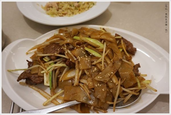 銅鑼灣文記港式餐廳-11-乾炒牛河.JPG 銅鑼灣文記港式餐廳-11-乾炒牛河.JPG