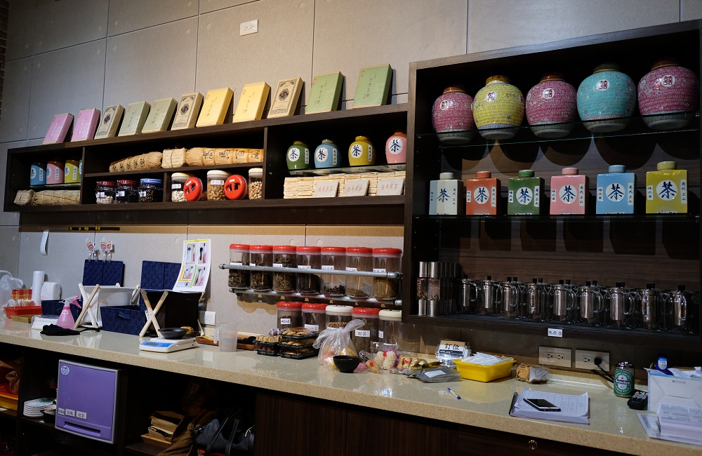 [台南]仁德 搽居安化黑茶文創餐廳 黑茶入菜清香爽口 近台南機場好停車