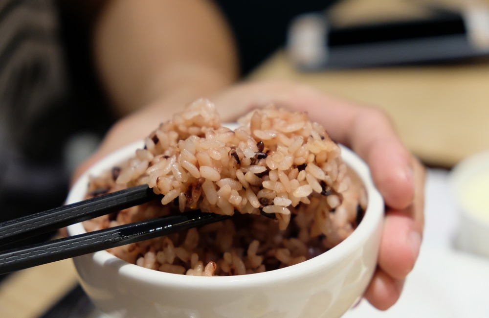 [台南]仁德 搽居安化黑茶文創餐廳 黑茶入菜清香爽口 近台南機場好停車