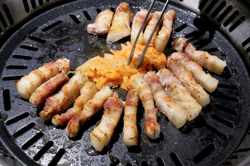 台中西屯，中科米平方美食，份量十足的韓式料理拉拉廚房。 - 微笑Joe幸運