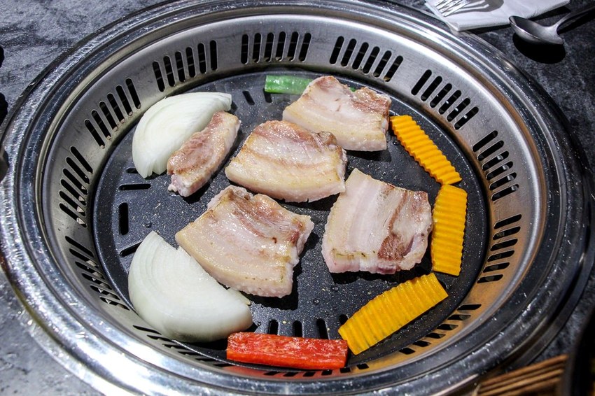 台中西屯，中科米平方美食，份量十足的韓式料理拉拉廚房。 - 微笑Joe幸運