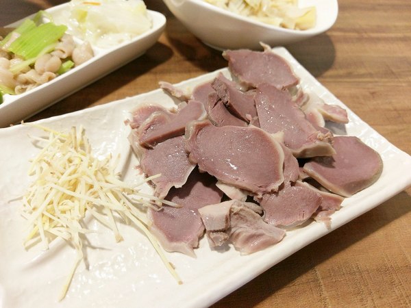 詠樂鵝肉店：詠樂鵝肉店-台北士林令人驚艷的鵝肉店  雖然距離捷運站有段距離  但我願意為了這味再走一次