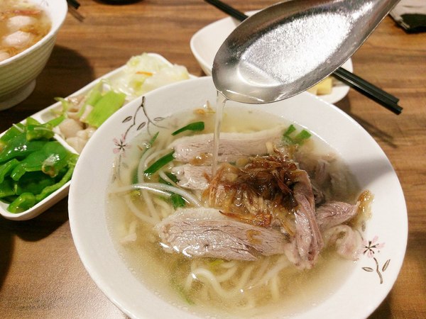 詠樂鵝肉店：詠樂鵝肉店-台北士林令人驚艷的鵝肉店  雖然距離捷運站有段距離  但我願意為了這味再走一次