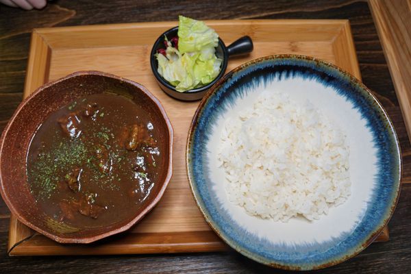黑可可牛肉咖哩飯.jpg