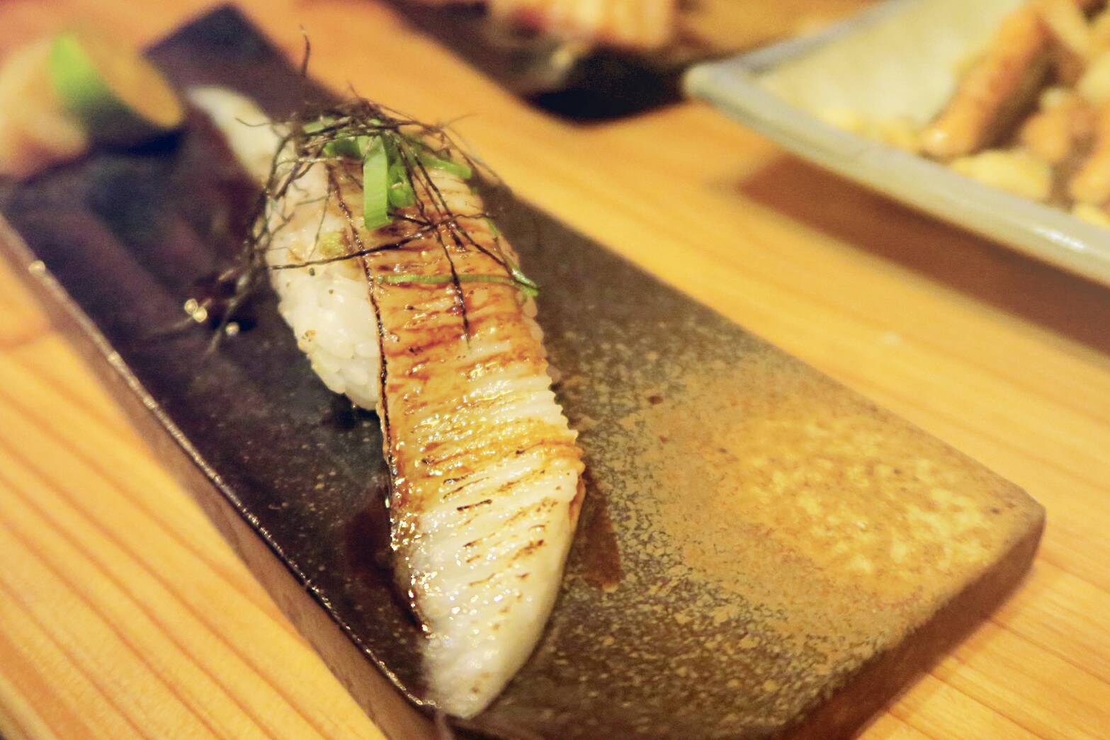 台灣_基隆市_信義區_美味食記_饗㵑居酒屋_日式炸串餐廳_團聚_三五好友聚餐_中正公園_基隆廟口夜市