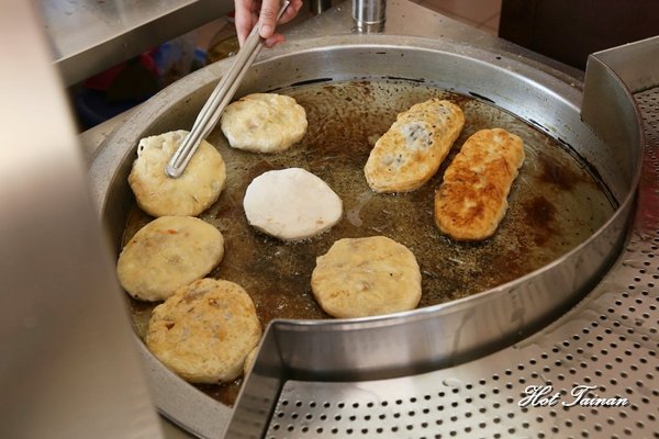 彭大姐（娟）煎包：【雲林美食】在地超過40年的煎包老店，嚐一口料滿味豐：彭大姐（娟）煎包