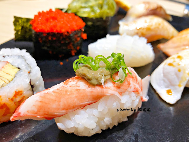 【台中 沙鹿】忍者壽司🍣🍤🍥海線巷弄美食，位在彩繪街旁，平價、好吃，尤其炙燒忍者鮭魚壽司，深得我心💓吃多完全不心痛，根本CP爆表，三五好友到這小聚也非常棒👍👍👍