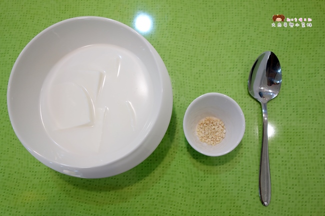 春一菀 中原大學 冰店 仙草 (17).JPG