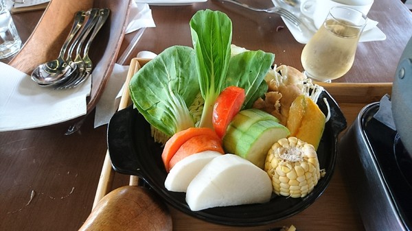 左創食不二:高雄~左創‧ 食不二~樹屋佈置堪稱一絕~舒適的用餐環境與濃濃文青氣息~優質的蔬食餐廳~ 左創食不二:高雄~左創‧ 食不二~樹屋佈置堪稱一絕~舒適的用餐環境與濃濃文青氣息~優質的蔬食餐廳~