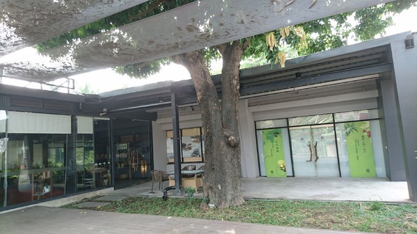 左創食不二:高雄~左創‧ 食不二~樹屋佈置堪稱一絕~舒適的用餐環境與濃濃文青氣息~優質的蔬食餐廳~ 左創食不二:高雄~左創‧ 食不二~樹屋佈置堪稱一絕~舒適的用餐環境與濃濃文青氣息~優質的蔬食餐廳~