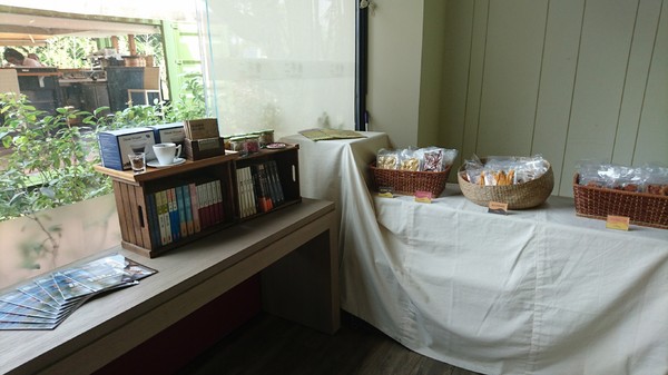 左創食不二:高雄~左創‧ 食不二~樹屋佈置堪稱一絕~舒適的用餐環境與濃濃文青氣息~優質的蔬食餐廳~ 左創食不二:高雄~左創‧ 食不二~樹屋佈置堪稱一絕~舒適的用餐環境與濃濃文青氣息~優質的蔬食餐廳~