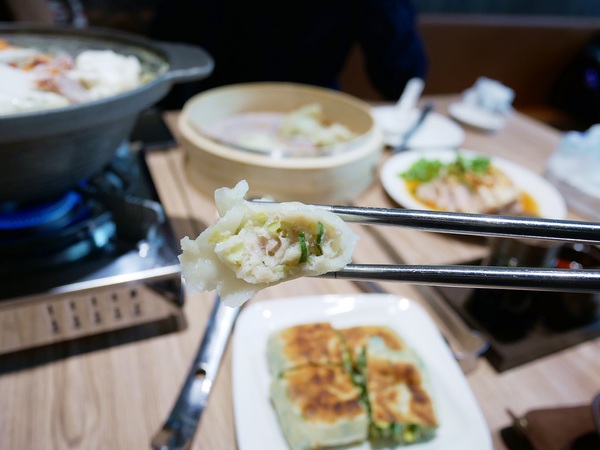 泰和樓:泰和樓-傳承3代的好味道 吃的不只是記憶更是正統東北味 店內更提供升降椅給行動不便者使用 超加分