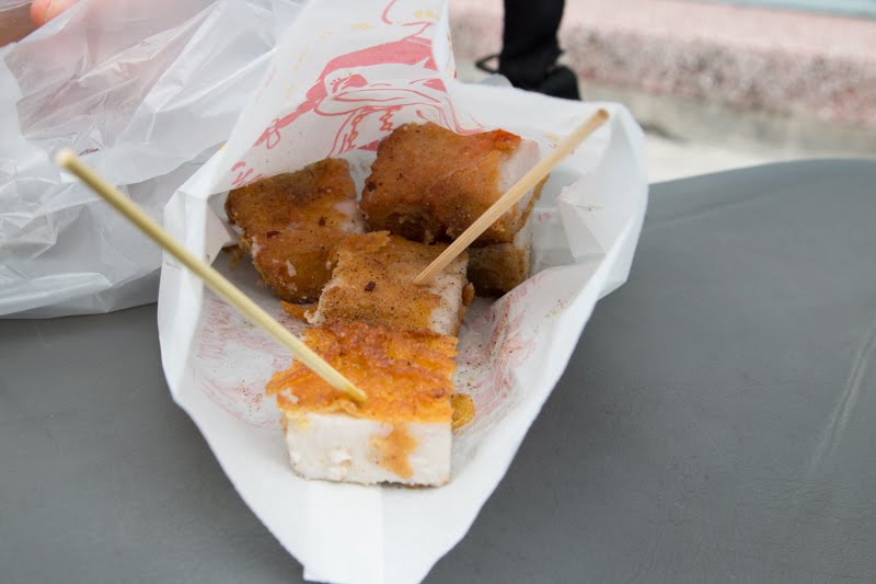 【小琉球│洪媽媽早餐】小琉球限定經典美味，酥炸黃金粿、爆漿賓士包，沒吃到一定後悔！