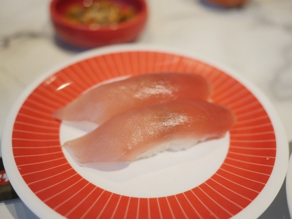 海壽司(微風松高店)：【食記】台北信義迴轉壽司-海壽司微風松高店 Hi Sushi@市府轉運站 : 平實的堅持, 新鮮健康不打折, 講究食材與用餐體驗的迴轉壽司