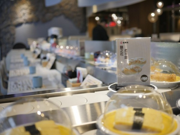 海壽司(微風松高店)：【食記】台北信義迴轉壽司-海壽司微風松高店 Hi Sushi@市府轉運站 : 平實的堅持, 新鮮健康不打折, 講究食材與用餐體驗的迴轉壽司