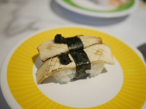 海壽司(微風松高店)：【食記】台北信義迴轉壽司-海壽司微風松高店 Hi Sushi@市府轉運站 : 平實的堅持, 新鮮健康不打折, 講究食材與用餐體驗的迴轉壽司