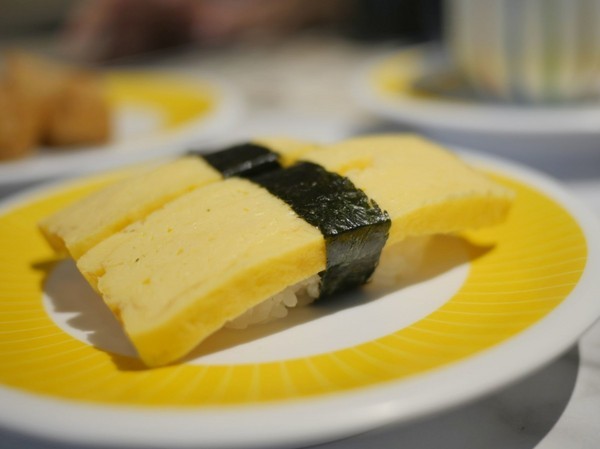 海壽司(微風松高店)：【食記】台北信義迴轉壽司-海壽司微風松高店 Hi Sushi@市府轉運站 : 平實的堅持, 新鮮健康不打折, 講究食材與用餐體驗的迴轉壽司