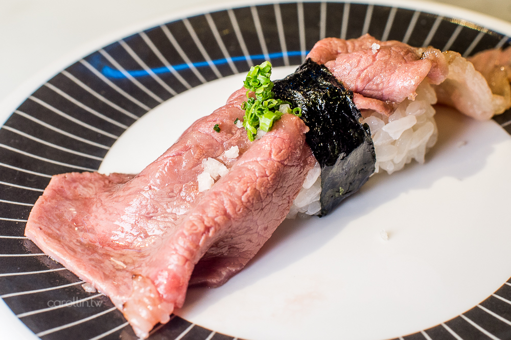 《海壽司 微風松高店》平價迴轉壽司 - 卡琳。摸魚兒趣