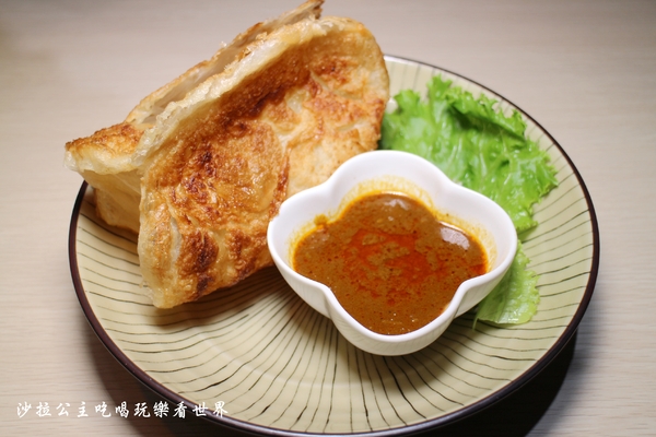 MB white coffee(忠孝店):東區美食/南洋料理『MB white coffee』海南雞飯/菠蘿油/印度拉茶/東區216巷/下午茶/捷運忠孝敦化站