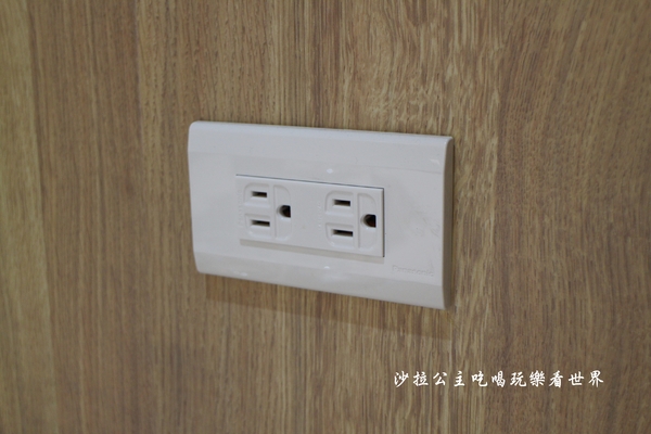 MB white coffee(忠孝店):東區美食/南洋料理『MB white coffee』海南雞飯/菠蘿油/印度拉茶/東區216巷/下午茶/捷運忠孝敦化站