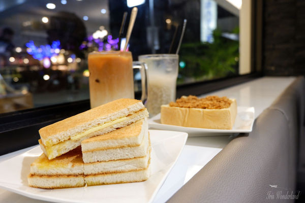 【食記】台北・忠孝敦化｜MB white coffee，東區也吃得到啦！座落巷弄間的南洋料理！｜東區216巷美食、東區餐廳、忠孝敦化餐廳