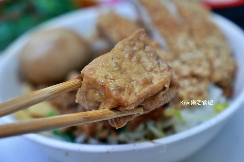 員林美食大眾麵食館|員林美食夢幻三家豪氣吃炸排骨飯,員林火車站周邊美食