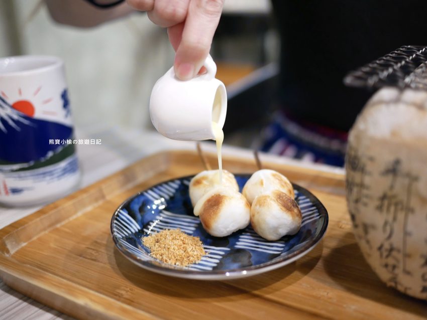 【台中美食】拾飯日本料理,逢甲必吃平價丼飯,味噌湯可免費續湯,還有超可愛日式炭烤糰子!內文附詳細菜單介紹。 @熊寶小榆の旅遊日記 【台中美食】拾飯日本料理,逢甲必吃平價丼飯,味噌湯可免費續湯,還有超可愛日式炭烤糰子!內文附詳細菜單介紹。 @熊寶小榆の旅遊日記
