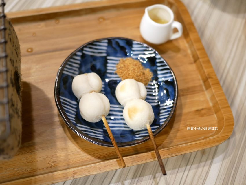 【台中美食】拾飯日本料理,逢甲必吃平價丼飯,味噌湯可免費續湯,還有超可愛日式炭烤糰子!內文附詳細菜單介紹。 @熊寶小榆の旅遊日記 【台中美食】拾飯日本料理,逢甲必吃平價丼飯,味噌湯可免費續湯,還有超可愛日式炭烤糰子!內文附詳細菜單介紹。 @熊寶小榆の旅遊日記