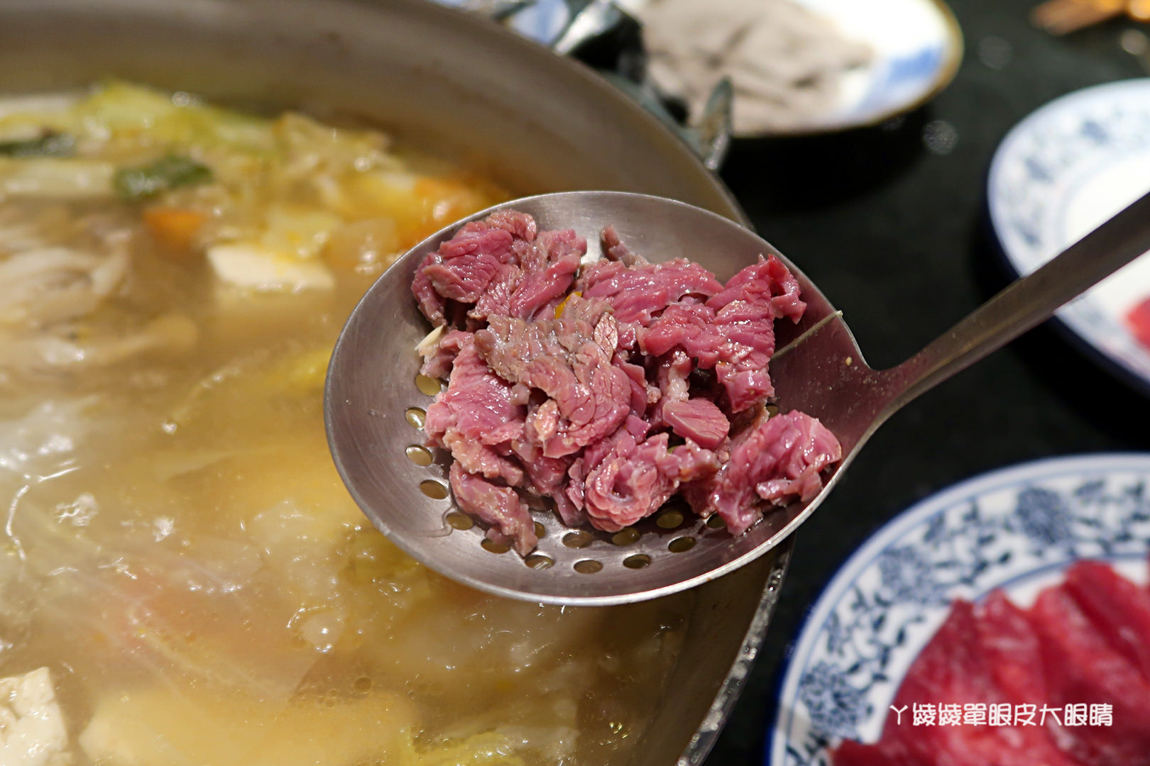 台中溫體牛推薦！非吃不可的溫十八溫體牛火鍋，台南阿裕牛肉湯技術指導
