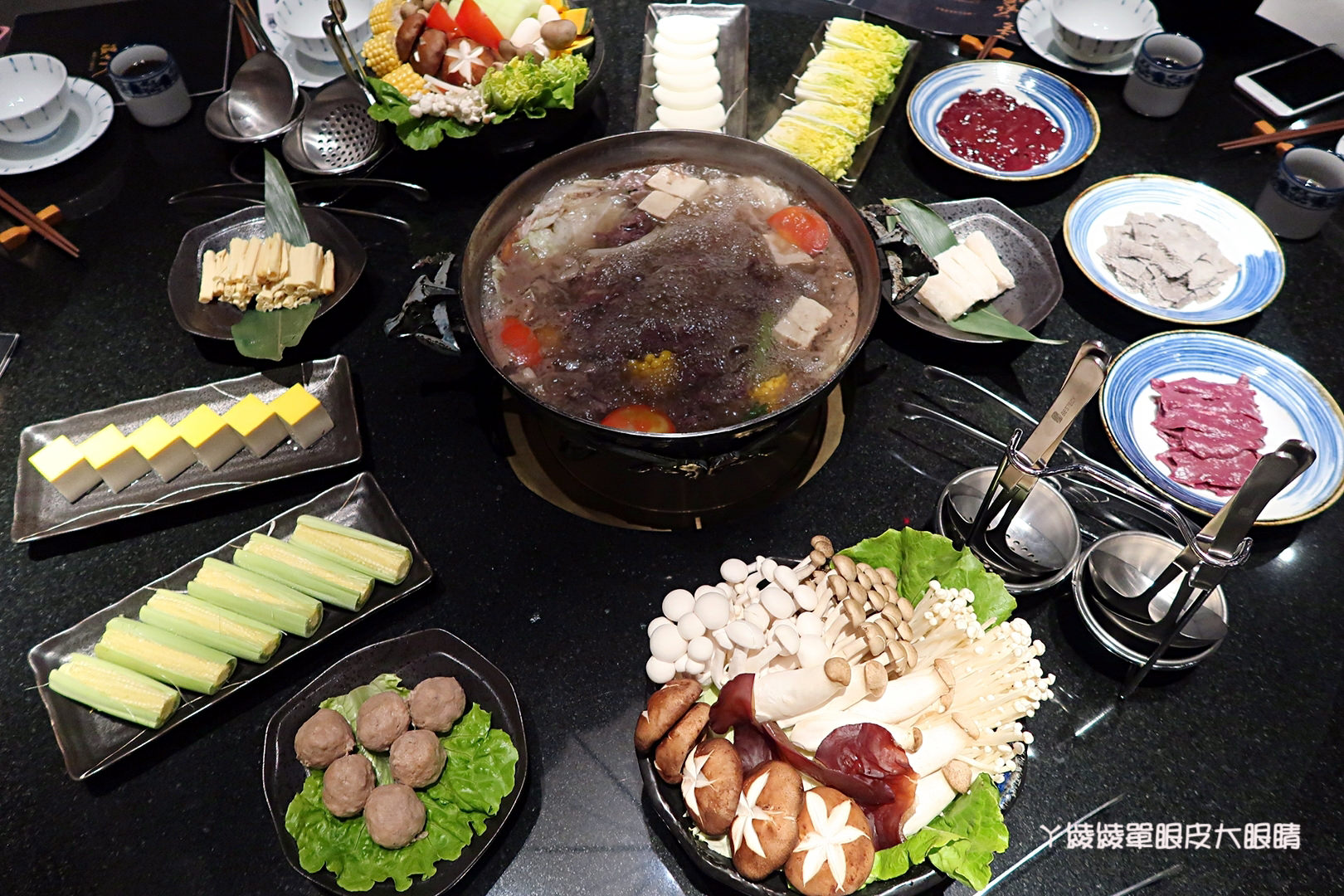 台中溫體牛推薦！非吃不可的溫十八溫體牛火鍋，台南阿裕牛肉湯技術指導