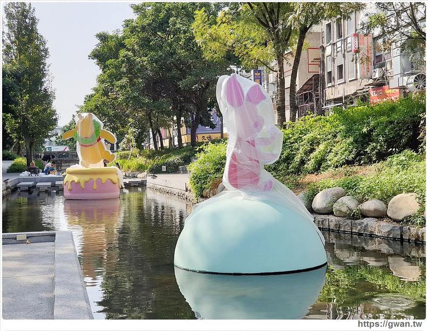 超萌迪士尼主角現身綠川水岸廊道，米奇控快出發～