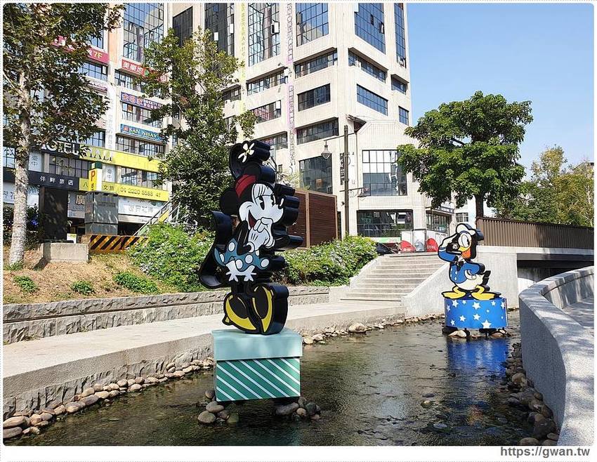 超萌迪士尼主角現身綠川水岸廊道，米奇控快出發～