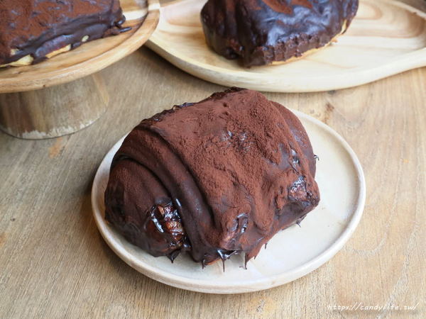 歐客佬精品烘焙坊:台中髒髒包特輯!!一次給你四間店家,文末還有其他間資訊,快來一起變髒髒~