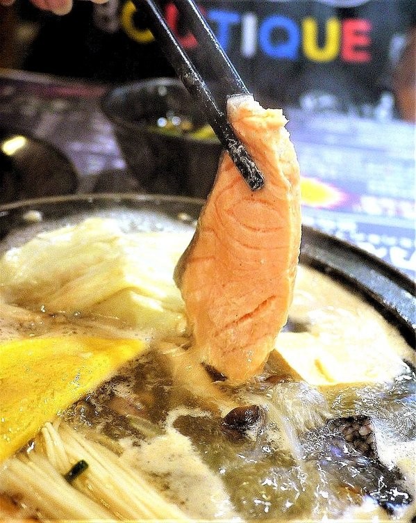 剪刀石頭布鍋物專賣店:【三重火鍋】剪刀石頭布鍋物專賣店 今天猜拳了嗎? 香濃牛奶鍋 / 打卡送海鮮&肉品.捷運三和國中