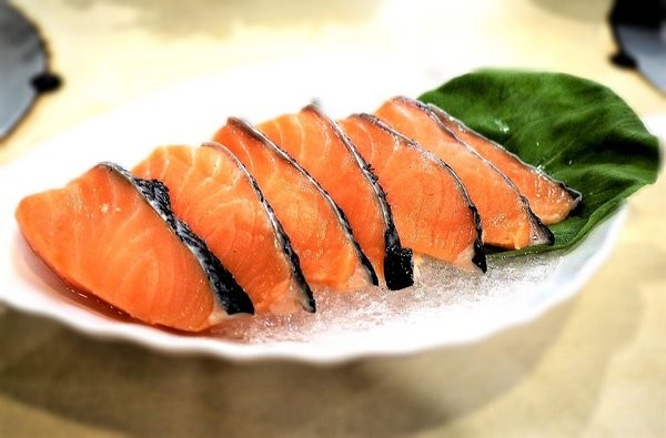 剪刀石頭布鍋物專賣店:【三重火鍋】剪刀石頭布鍋物專賣店 今天猜拳了嗎? 香濃牛奶鍋 / 打卡送海鮮&肉品.捷運三和國中