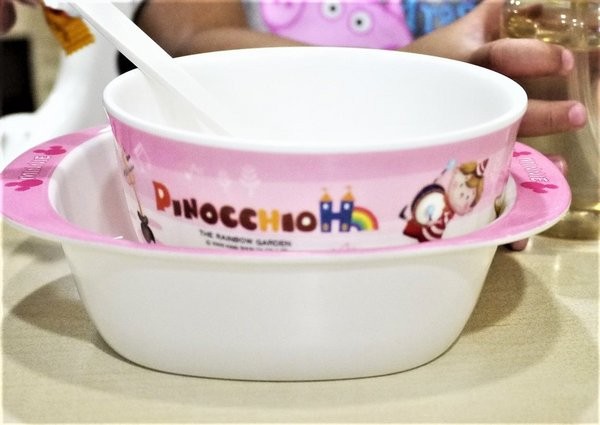 剪刀石頭布鍋物專賣店:【三重火鍋】剪刀石頭布鍋物專賣店 今天猜拳了嗎? 香濃牛奶鍋 / 打卡送海鮮&肉品.捷運三和國中