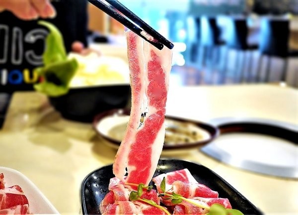 剪刀石頭布鍋物專賣店:【三重火鍋】剪刀石頭布鍋物專賣店 今天猜拳了嗎? 香濃牛奶鍋 / 打卡送海鮮&肉品.捷運三和國中