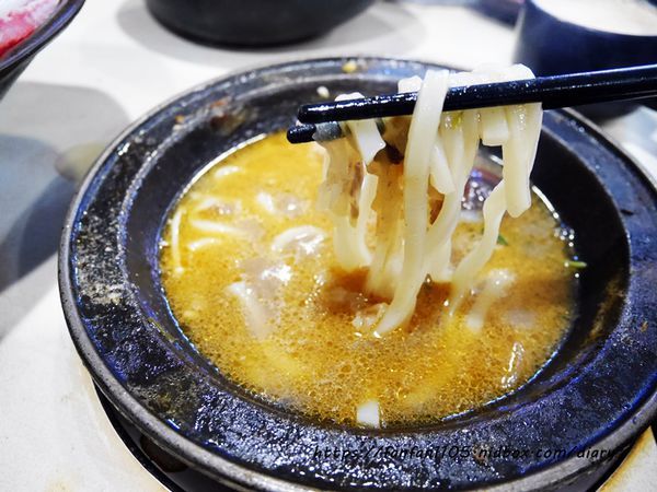 【三重美食】剪刀石頭布鍋物專賣店 #三重火鍋 #平價火鍋 #石頭火鍋 (39).JPG