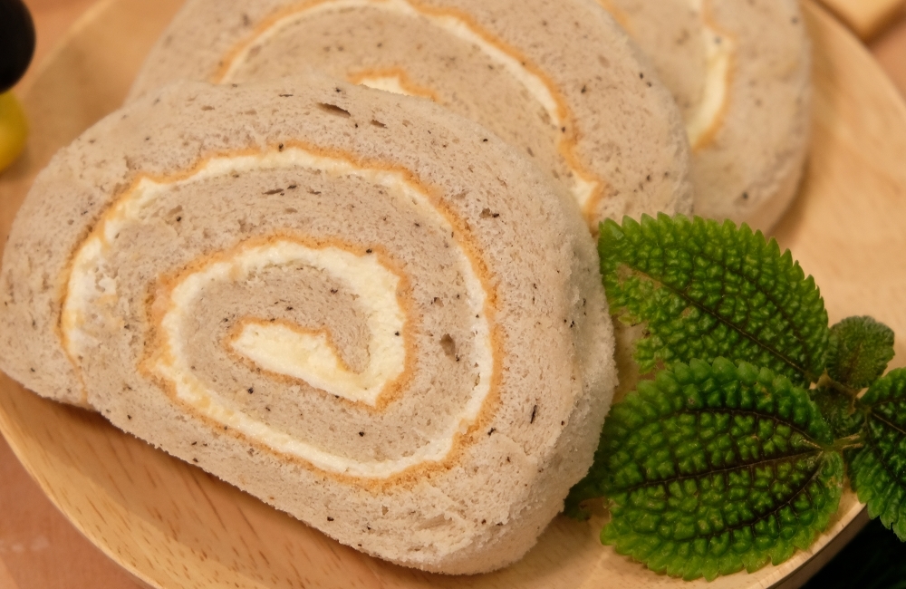 [台南]東區 新推出季節限定熊本草莓生乳捲&古早味蛋糕 遇見簡單平凡健康的幸福 養生手作饅頭