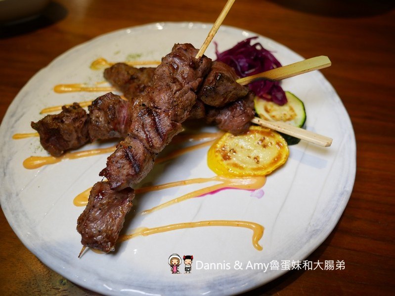 《新竹美食餐廳推薦》︱N訪還是很喜歡的犀牛西式小館。情人節約會聚餐推薦。碳烤牛排.燉飯.義大利麵 ｜民富國小棒球場旁（影片）