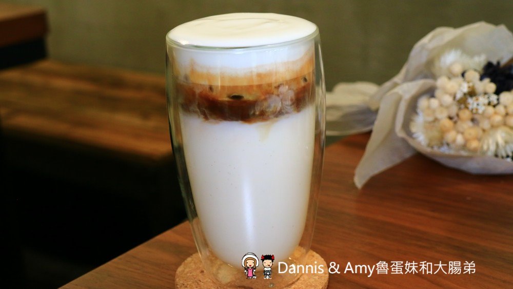 《新竹餐廳推薦》︱犀牛西式小館。有氣氛高貴不貴的美食享受。黑松露奶油野菇燉飯。碳烤牛排 ｜大遠百民富國小附近（影片）