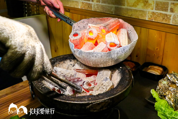 愛烤愛對囉：宜蘭燒烤吃到飽-愛烤愛對囉｜安格斯和牛燒肉韓式烤肉海鮮牡蠣生蠔吃到飽