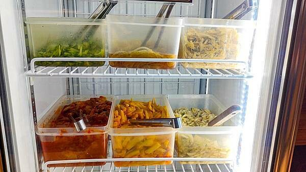 CP值爆表！不用千元就可以吃到和牛燒烤吃到飽，還有超厚切肋眼、比臉大牛排、韓式豬五花等超高級食級無限量