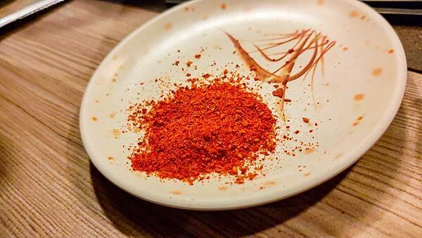 CP值爆表！不用千元就可以吃到和牛燒烤吃到飽，還有超厚切肋眼、比臉大牛排、韓式豬五花等超高級食級無限量