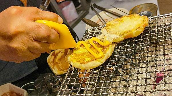 CP值爆表！不用千元就可以吃到和牛燒烤吃到飽，還有超厚切肋眼、比臉大牛排、韓式豬五花等超高級食級無限量